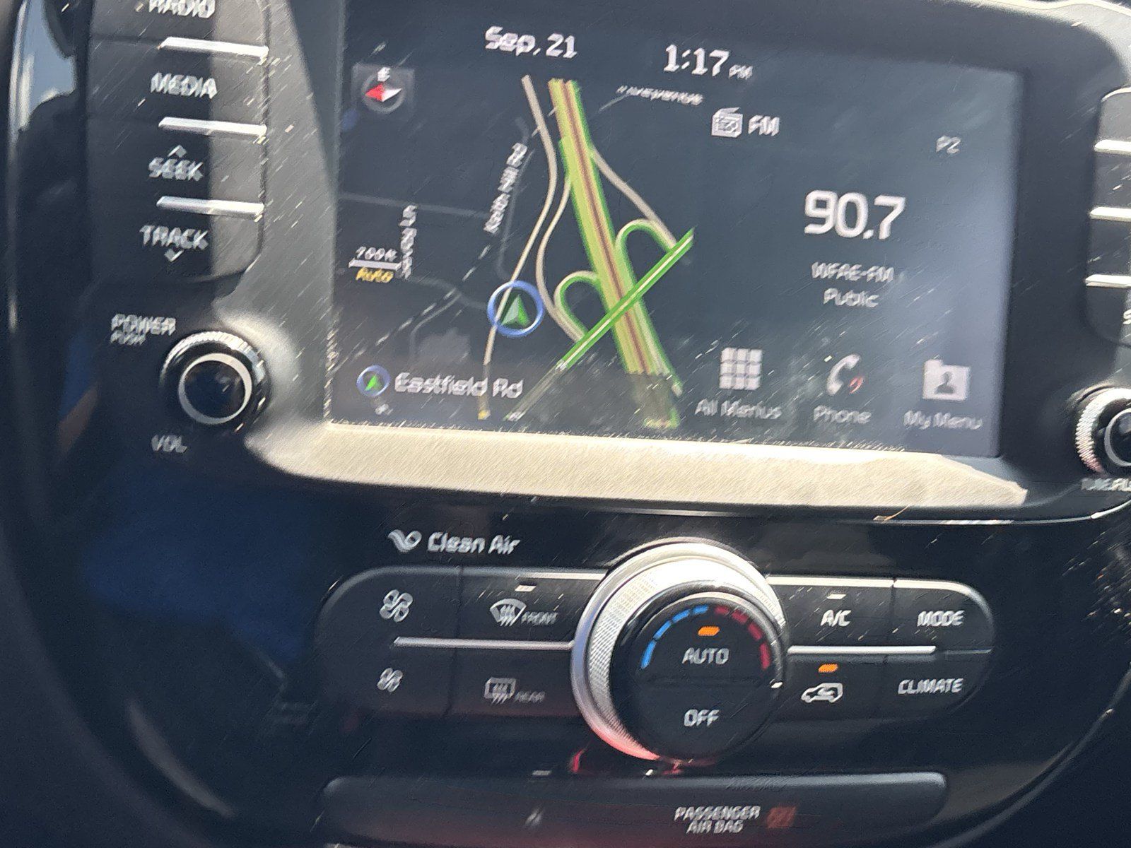 Used 2018 Kia Soul + FWD image 27