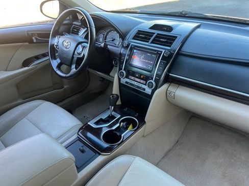 Used 2012 Toyota Camry XLE image 21