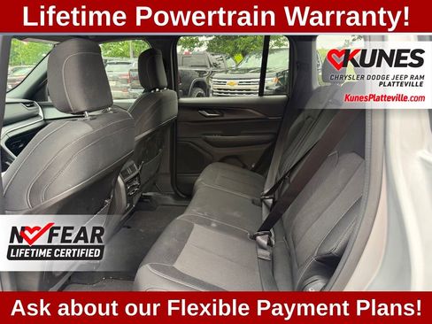 Used 2024 Jeep Grand Cherokee Laredo w/ Trailer Tow Package AWD/4WD image 20