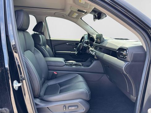 Used 2024 Honda Pilot Touring image 15
