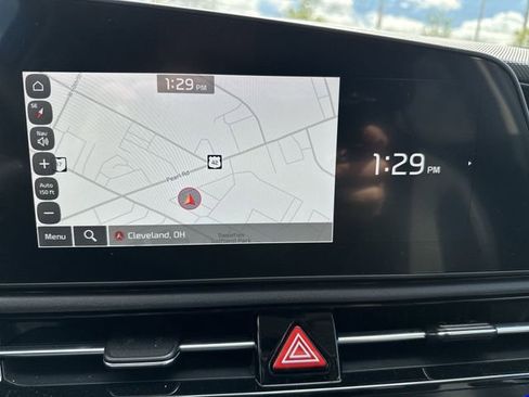 Used 2023 Kia Niro EX FWD image 22