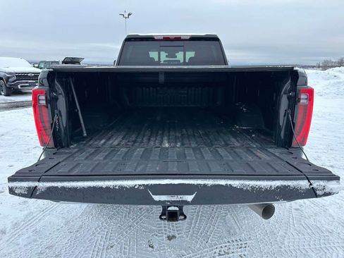 Certified 2025 GMC Sierra 2500 SLT w/ SLT Premium Package image 14