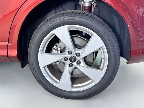 New 2025 Audi Q5 Premium Plus image 32