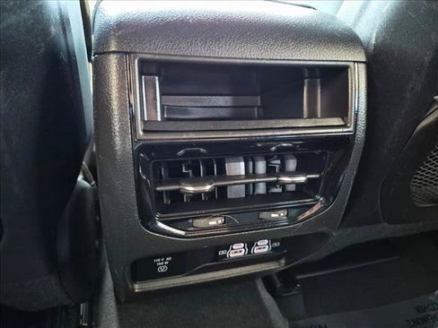 Used 2024 Jeep Grand Cherokee Altitude AWD/4WD image 19