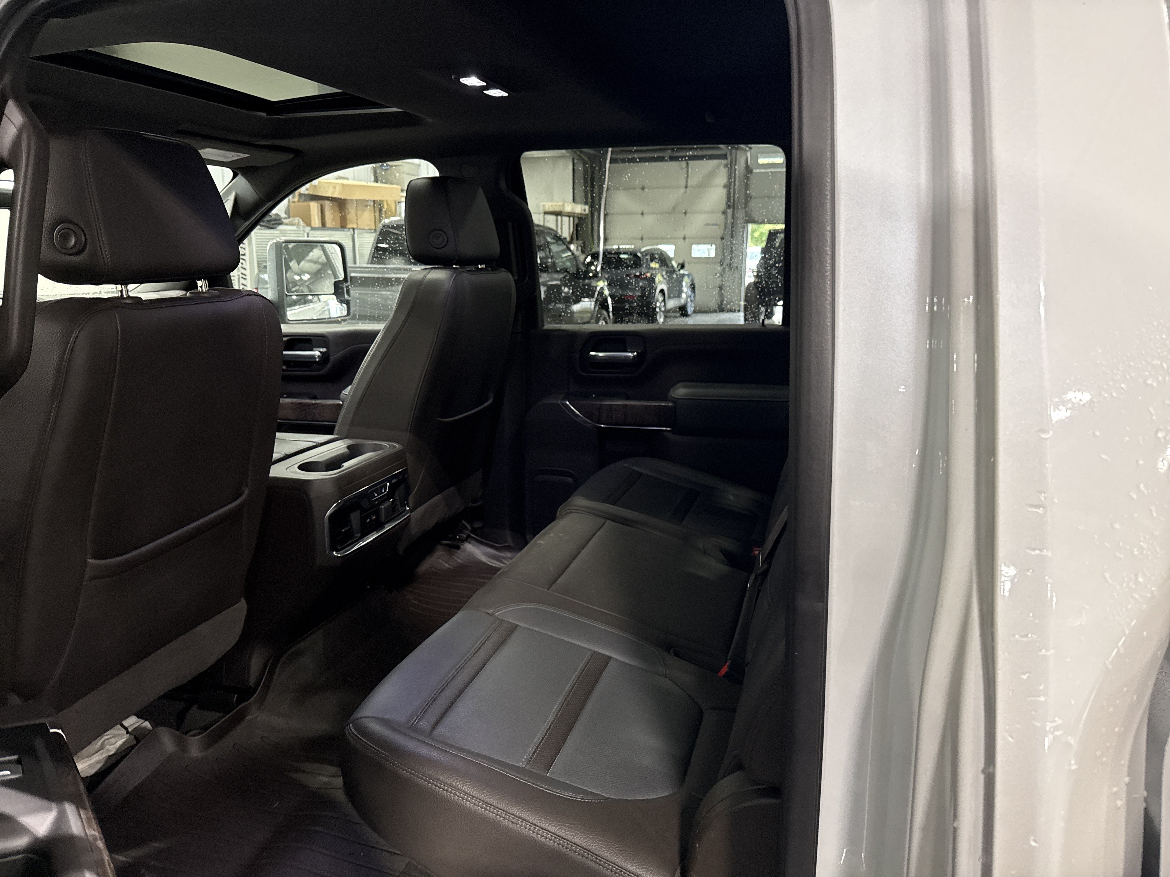 Used 2021 GMC Sierra 2500 Denali w/ Denali Ultimate Package AWD/4WD image 8
