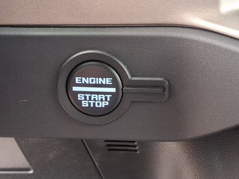 Certified 2025 Ford Bronco Outer Banks AWD/4WD image 27