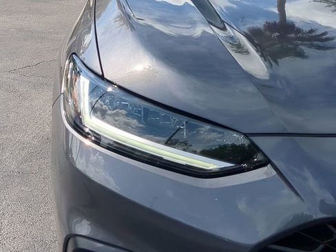 Used 2025 Honda HR-V LX image 10