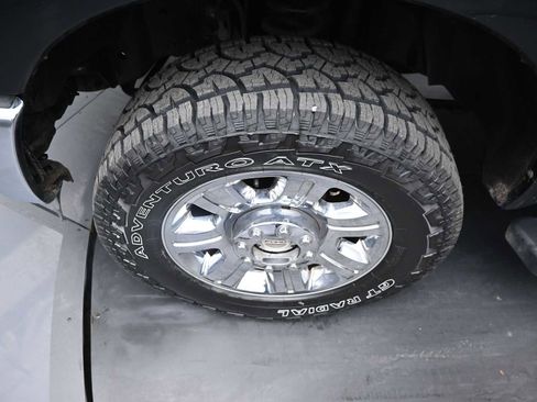 Used 2012 Ford F250 Lariat w/ Chrome Pkg image 13