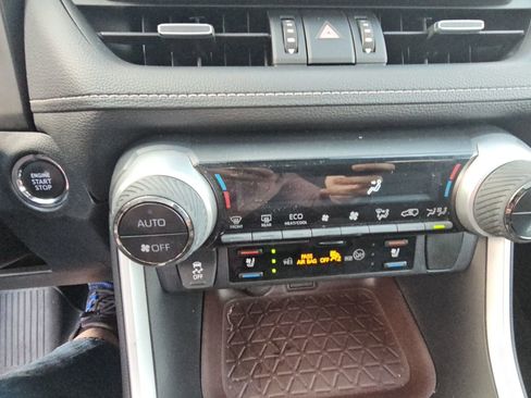 Used 2023 Toyota RAV4 Limited w/ Limited Grade Weather Package AWD/4WD image 18