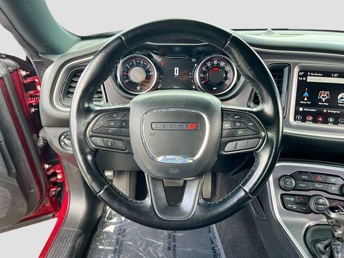 Used 2021 Dodge Challenger SXT w/ Driver Convenience Group AWD/4WD image 11