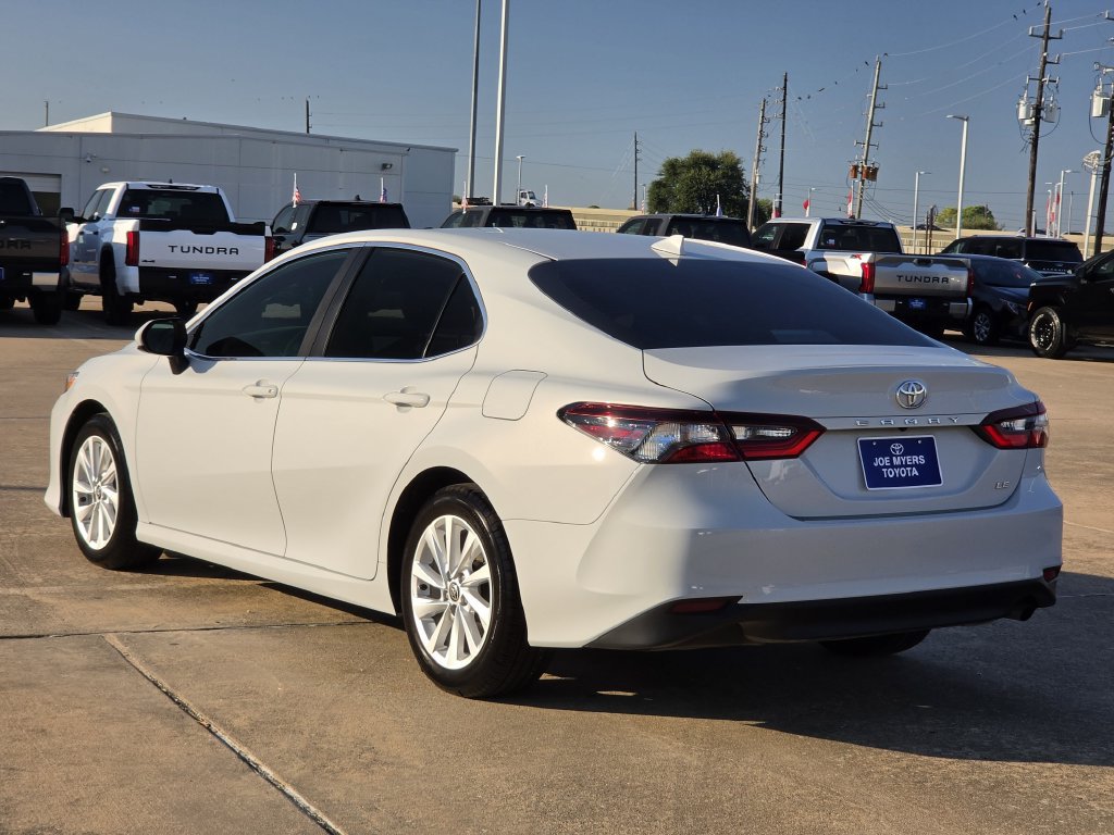 Used 2024 Toyota Camry LE FWD image 7