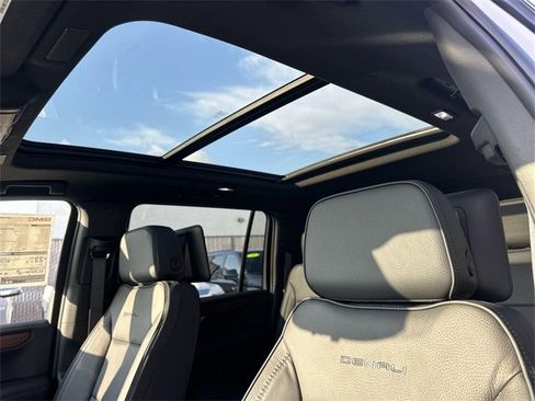New 2026 GMC Yukon XL Denali w/ Denali Reserve Package image 7