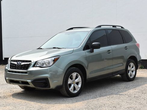 Used 2017 Subaru Forester 2.5i w/ Alloy Wheel Package AWD/4WD image 8