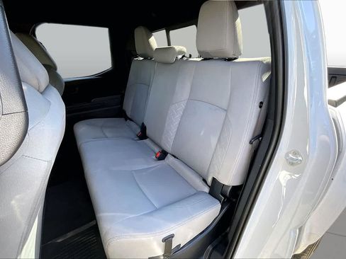 Certified 2024 Toyota Tacoma SR5 AWD/4WD image 20