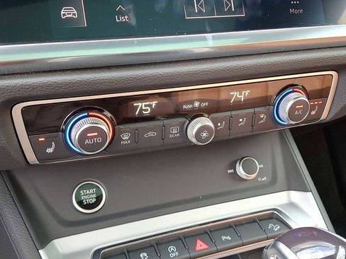 Certified 2022 Audi Q3 2.0T Premium Plus w/ Premium Plus Package image 19