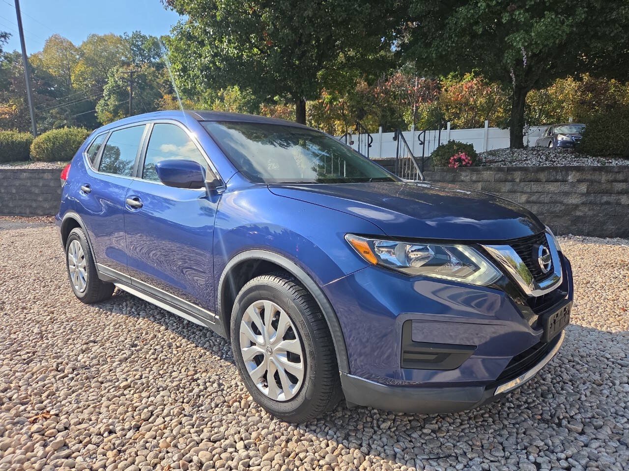 Used 2017 Nissan Rogue S FWD image 23