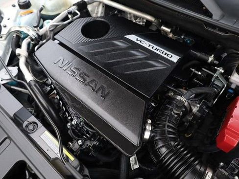 Certified 2025 Nissan Rogue SV FWD image 25