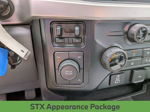 Used 2024 Ford F250 XL w/ STX Appearance Package AWD/4WD image 20