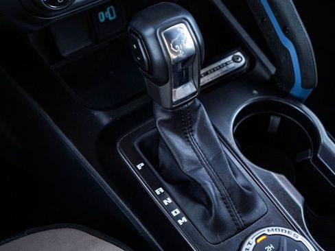 Used 2022 Ford Bronco Wildtrak image 19