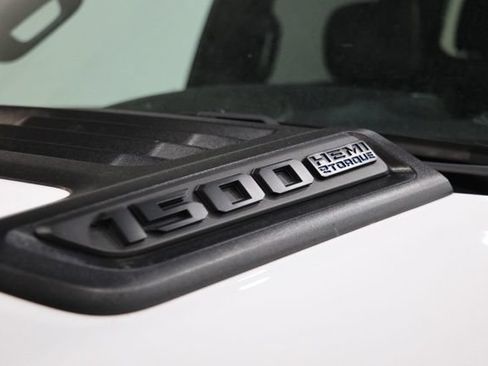 Used 2023 RAM 1500 Laramie AWD/4WD image 10