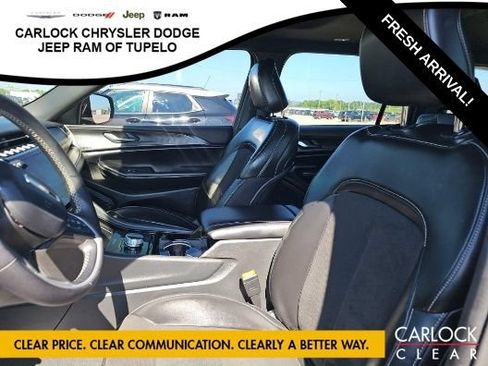 Used 2023 Jeep Grand Cherokee L Altitude AWD/4WD image 6
