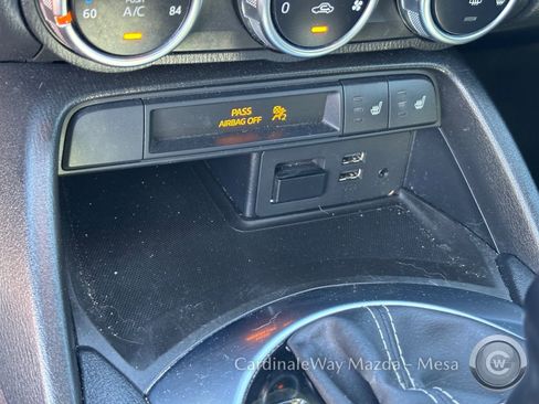 Used 2018 FIAT 124 Spider Lusso w/ Convenience Group image 24