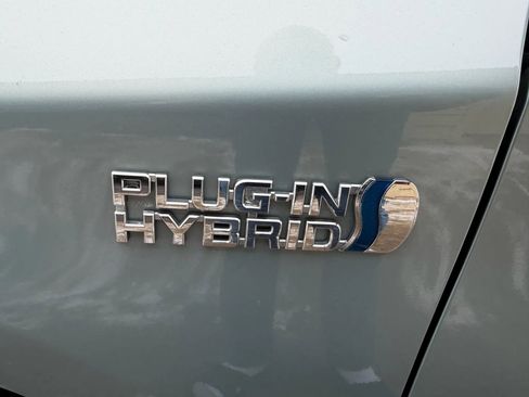 Used 2013 Toyota Prius Plug-In Hybrid image 57