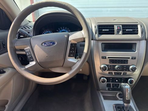 Used 2011 Ford Fusion SE FWD image 19