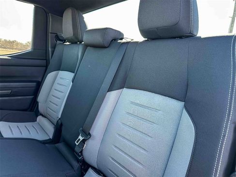 Used 2025 Toyota Tacoma TRD Sport image 19