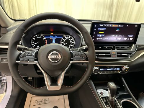 New 2025 Nissan Altima 2.5 SR w/ SR Premium Package image 3