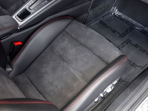 Certified 2018 Porsche 911 GT3 RWD image 55