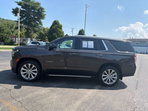 Used 2021 Chevrolet Tahoe High Country AWD/4WD image 2