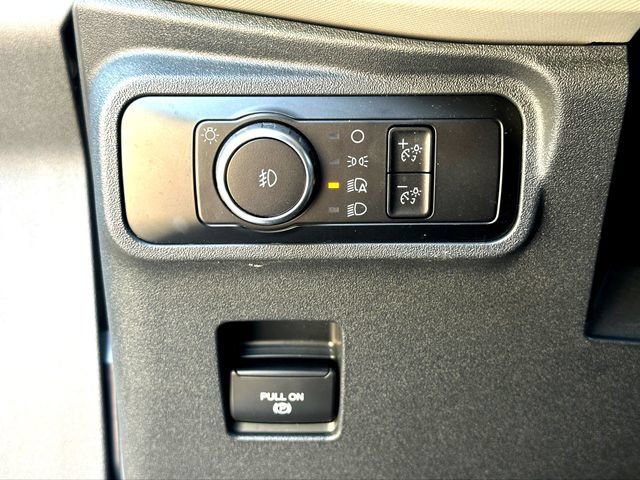 Used 2023 Ford Bronco Badlands w/ Sasquatch Package AWD/4WD image 16