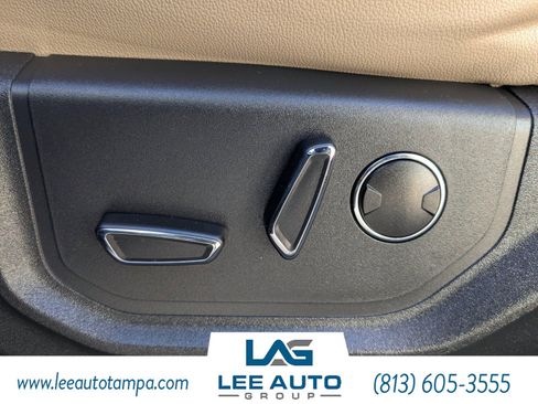 Used 2022 Ford Expedition Limited image 18