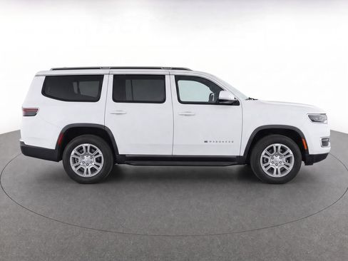 Used 2022 Jeep Wagoneer Series I w/ Convenience Group I AWD/4WD image 8