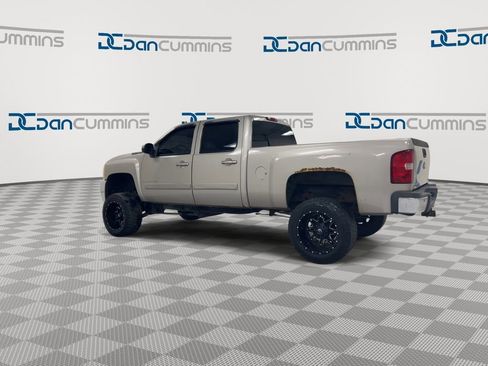 Used 2008 Chevrolet Silverado 2500 LTZ w/ Suspension Package, Off-Road image 6