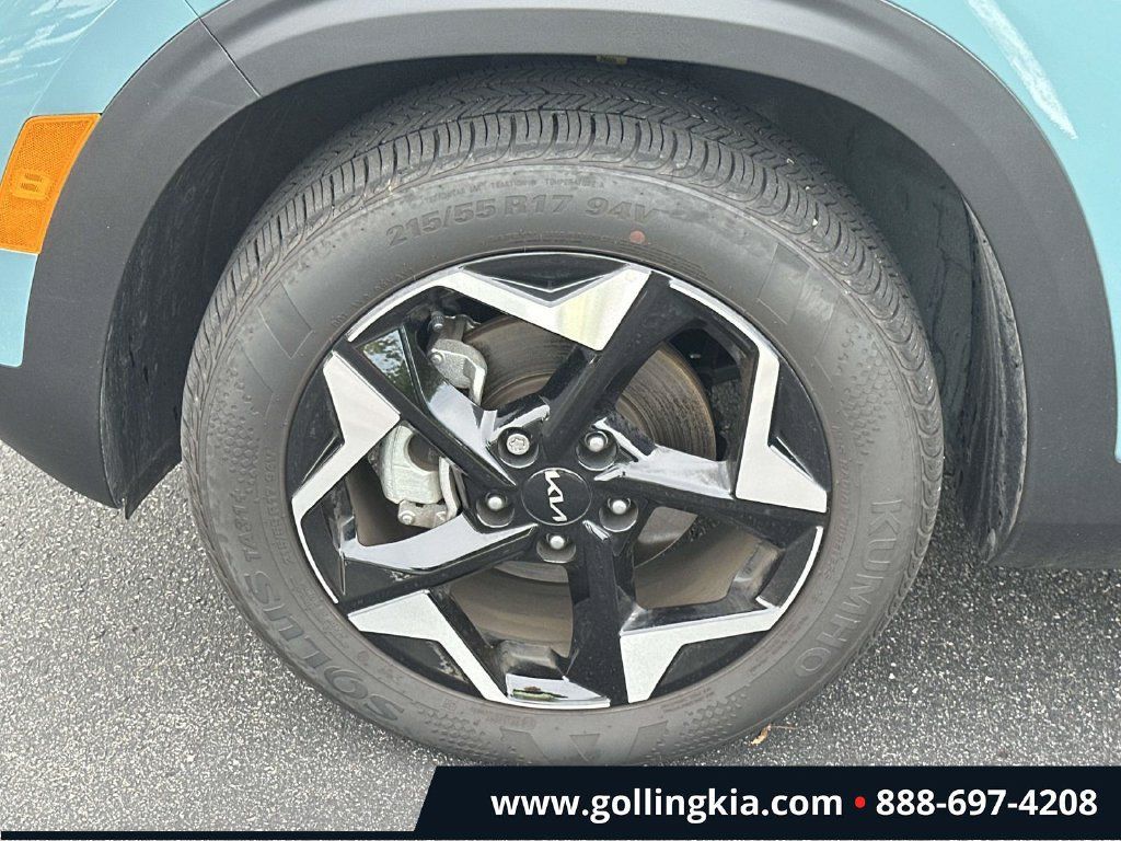 Certified 2026 Kia Seltos EX FWD image 7