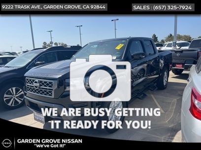 Certified 2023 Nissan Frontier SV w/ Graphics Package