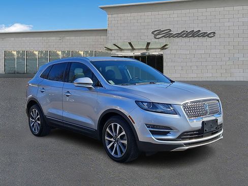 Used 2019 Lincoln MKC Reserve image 3