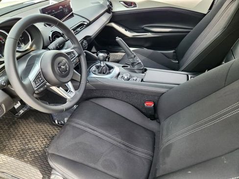 New 2026 MAZDA MX-5 Miata Club w/ Interior Package image 9