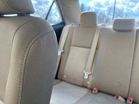 Used 2014 Toyota Corolla LE image 30