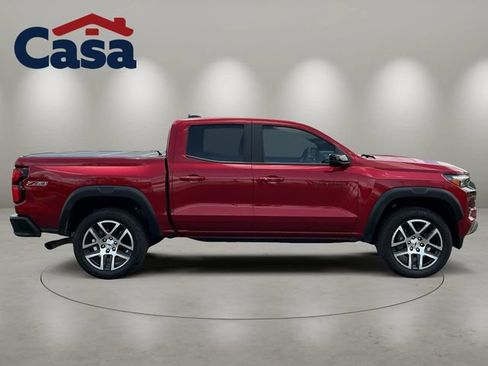 Used 2024 Chevrolet Colorado Z71 w/ Z71 Convenience Package 2 AWD/4WD image 6