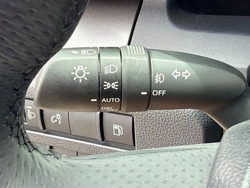 Used 2025 Toyota 4Runner SR5 RWD image 19