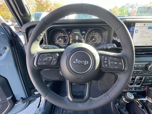 New 2026 Jeep Gladiator Rubicon AWD/4WD image 33