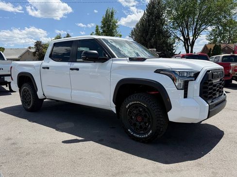 Used 2025 Toyota Tundra TRD Pro w/ Tow Tech Package AWD/4WD image 11
