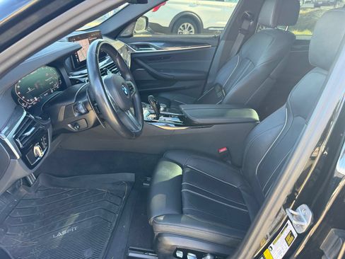 Used 2023 BMW M550i xDrive AWD/4WD image 10