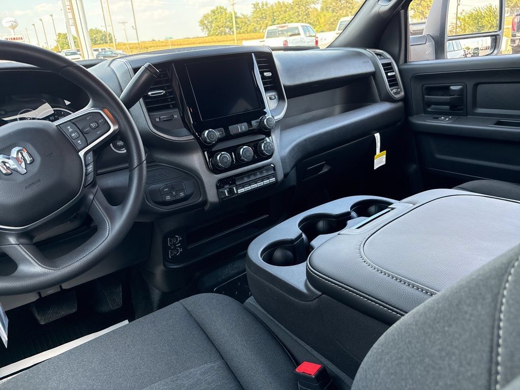 New 2026 RAM 3500 Tradesman w/ Chrome Appearance Group AWD/4WD image 20