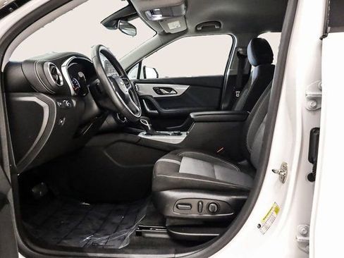 Used 2023 Chevrolet Blazer LT image 13
