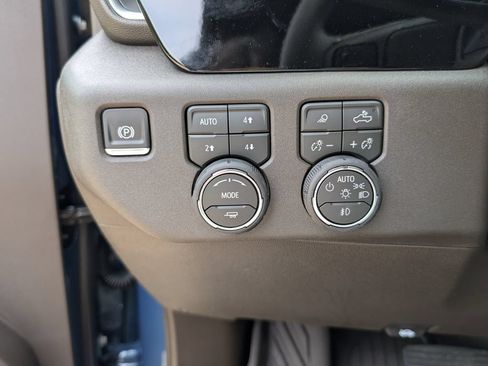 New 2026 Chevrolet Silverado 2500 LTZ w/ LTZ Texas Edition AWD/4WD image 16