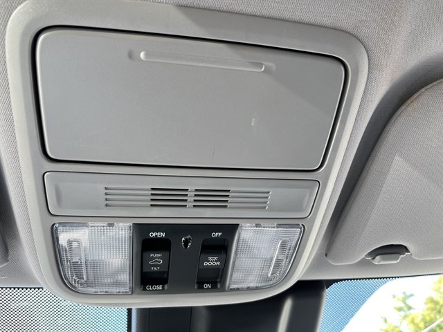 Used 2019 Honda Odyssey EX-L image 32